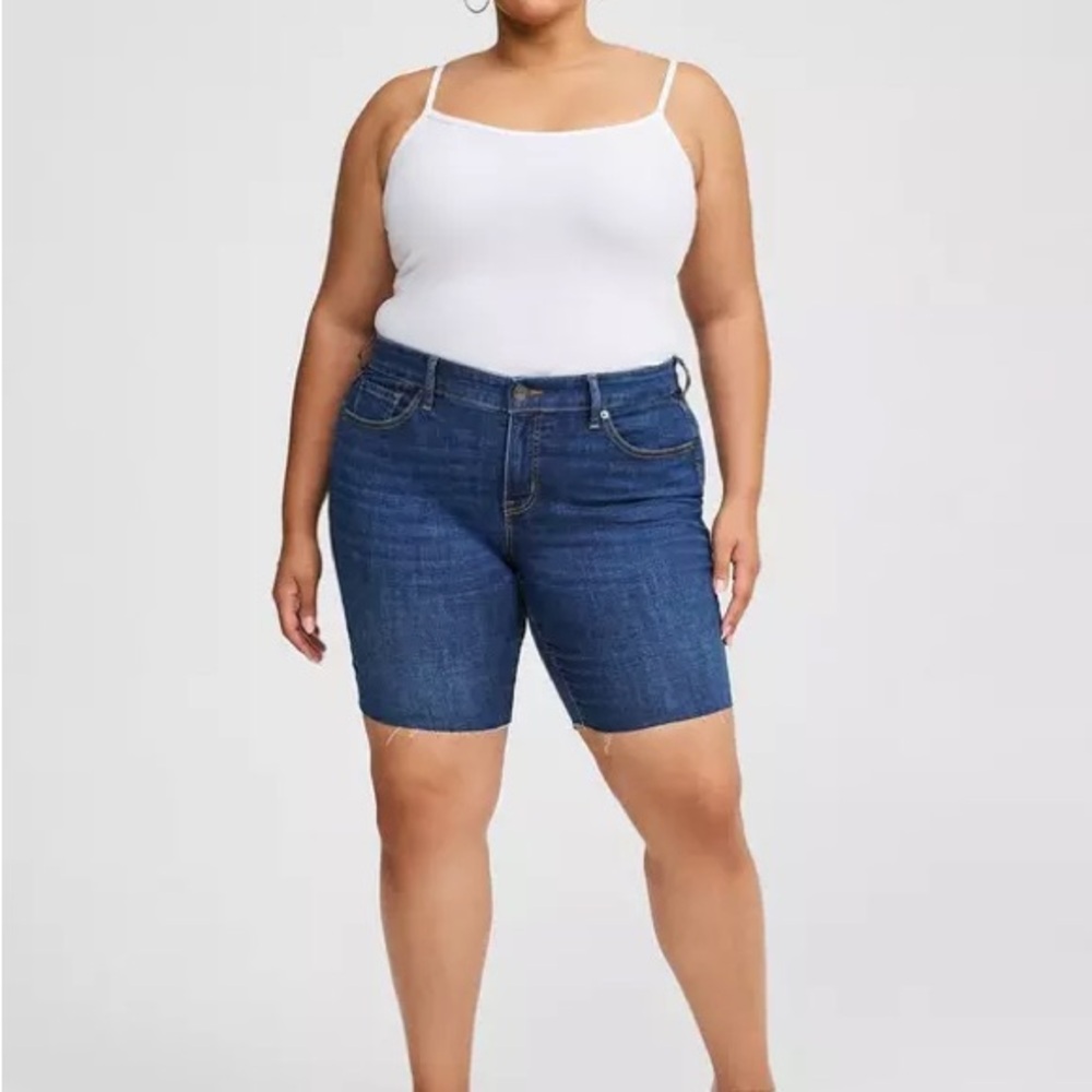 Torrid Denim Bermuda Short Size 22